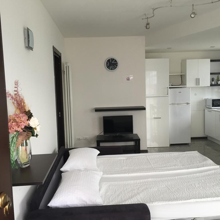 Casa Lampone Apartment เตรนโต ภายนอก รูปภาพ